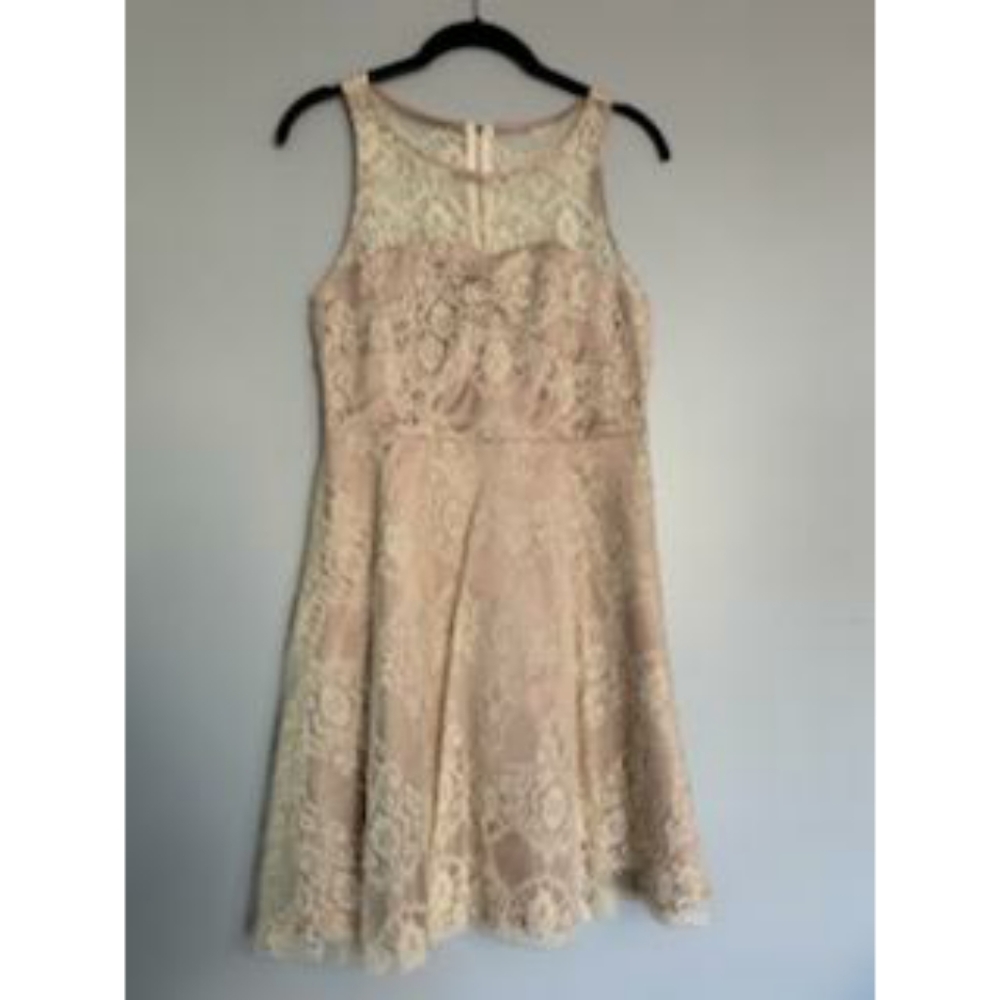 Lace dress